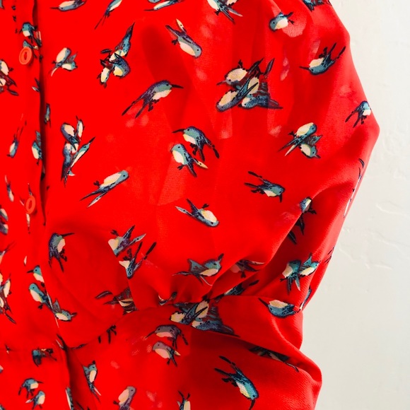 Red Sheer Blouse with Bird Print Sz M - Picture 4 of 4